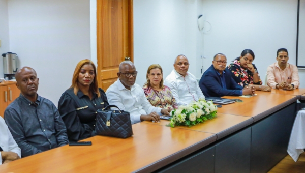 Director Promipyme reúne Comités Consultivos